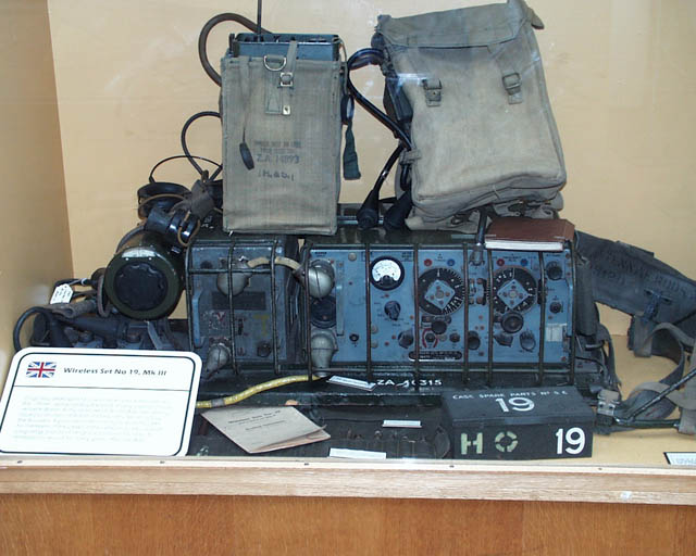 Exhibition_Model_19_Radio