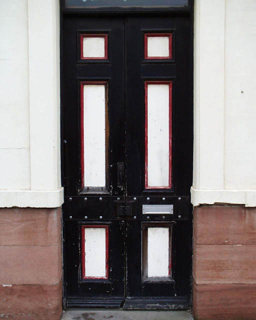 Pub_Free_Trade_Door