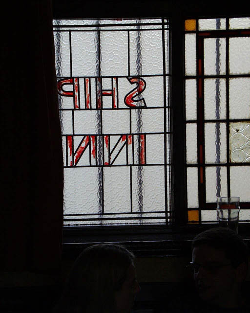 Pub_Ship_Window